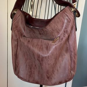 Cross body or shoulder bag